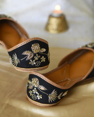 Gazal - Black Ornate Jutti